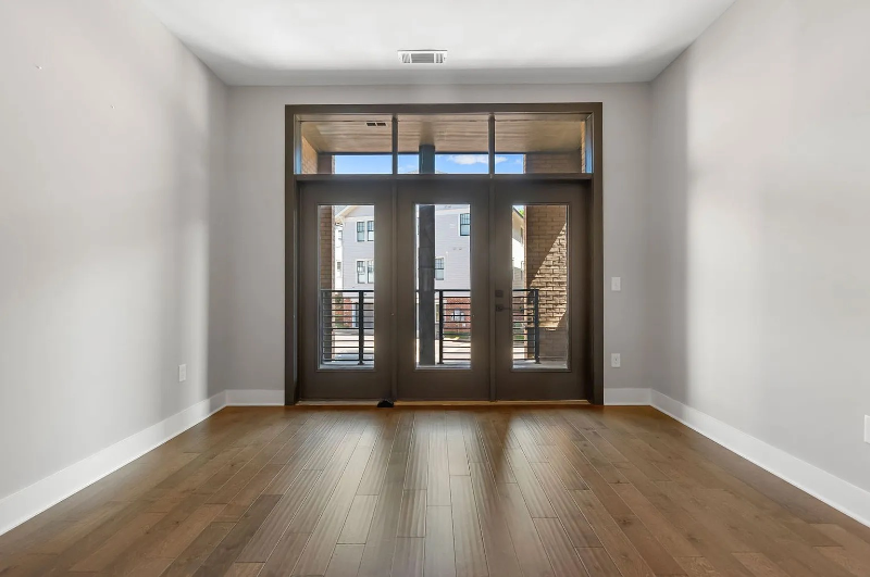 2401 Euclid Ave #103 - Photo 7 of 19