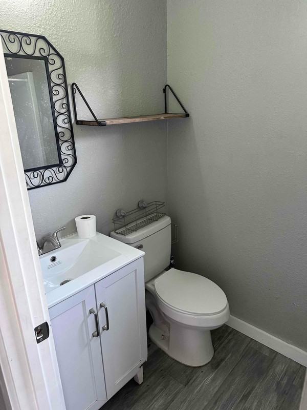 253 Grove Rd - Photo 4 of 16