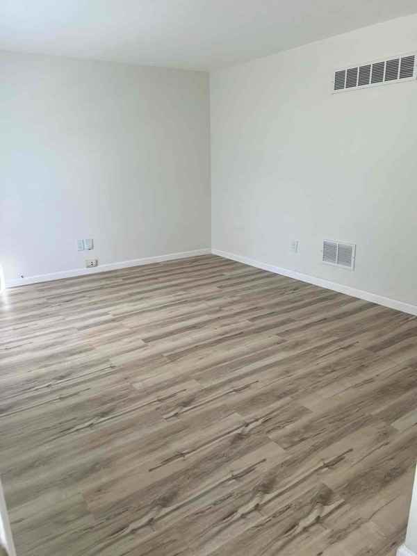 920 N Benton Ave #920 - Photo 3 of 11