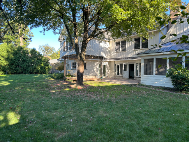1006 Plaister Ave - Photo 2 of 20