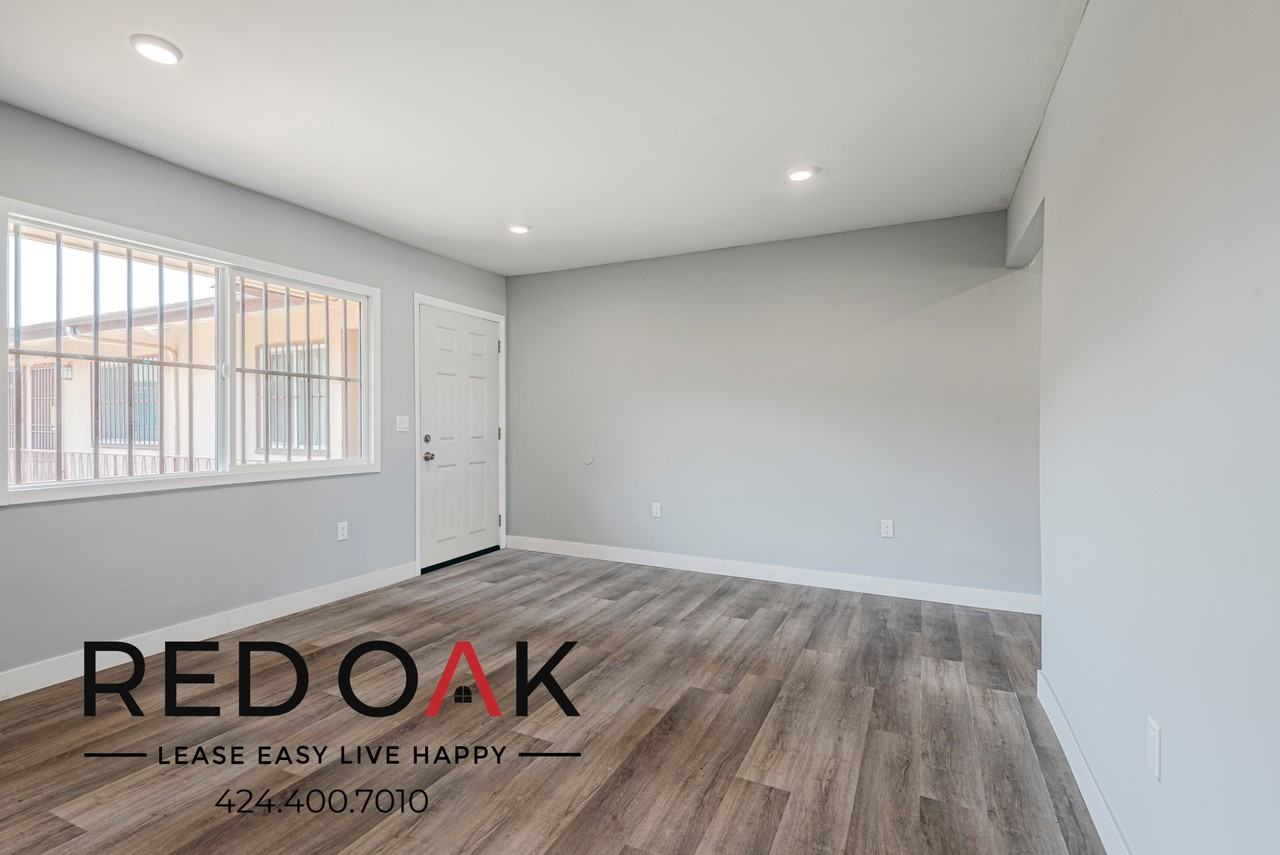 3923 Gibraltar Ave #9 - Photo 3 of 17