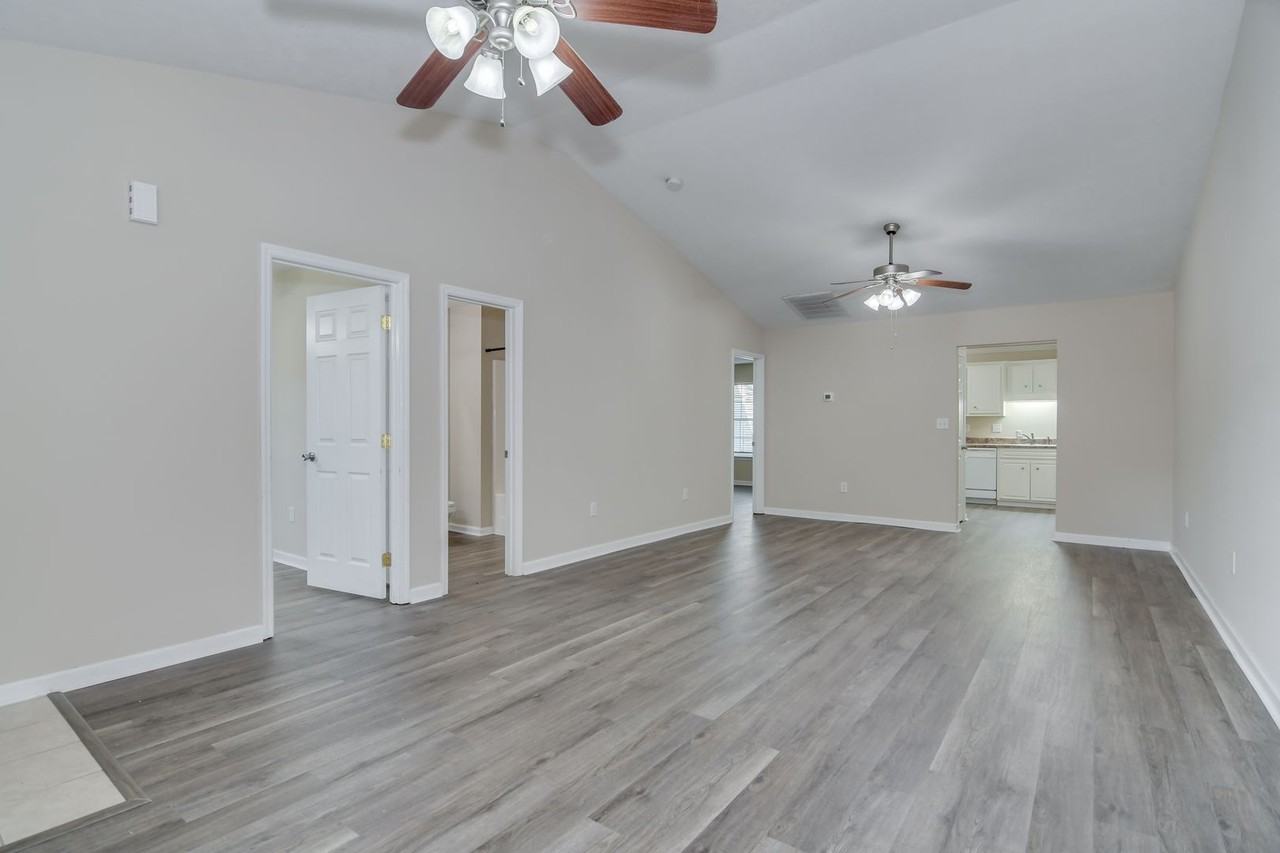 516 Goodale Ct - Photo 7 of 26