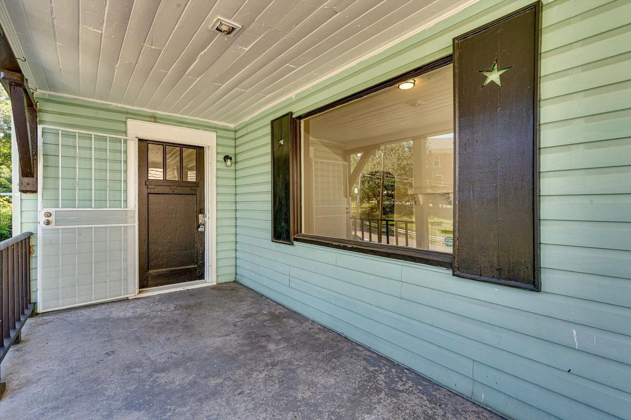 310 Gillespie Rd - Photo 2 of 18