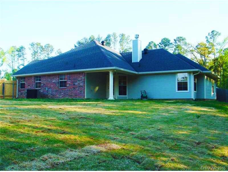 408 Silver Oaks Circle - Photo 2 of 10