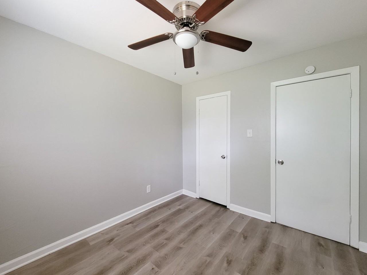 3121 Proswimmer St - Photo 3 of 25