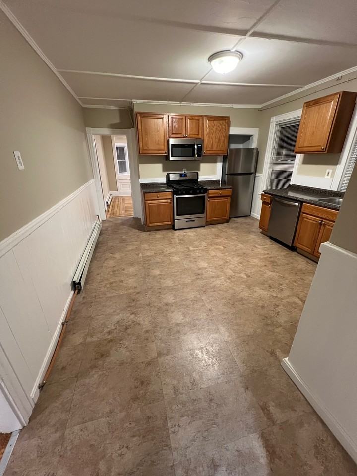 31 Holman St #2 - Photo 6 of 7