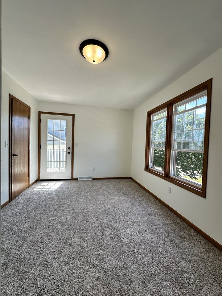 622 Lous Way #622 - Photo 3 of 5