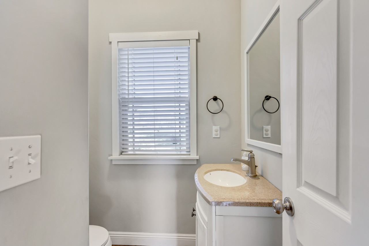 3885 E Cunninghill Dr - Photo 4 of 16