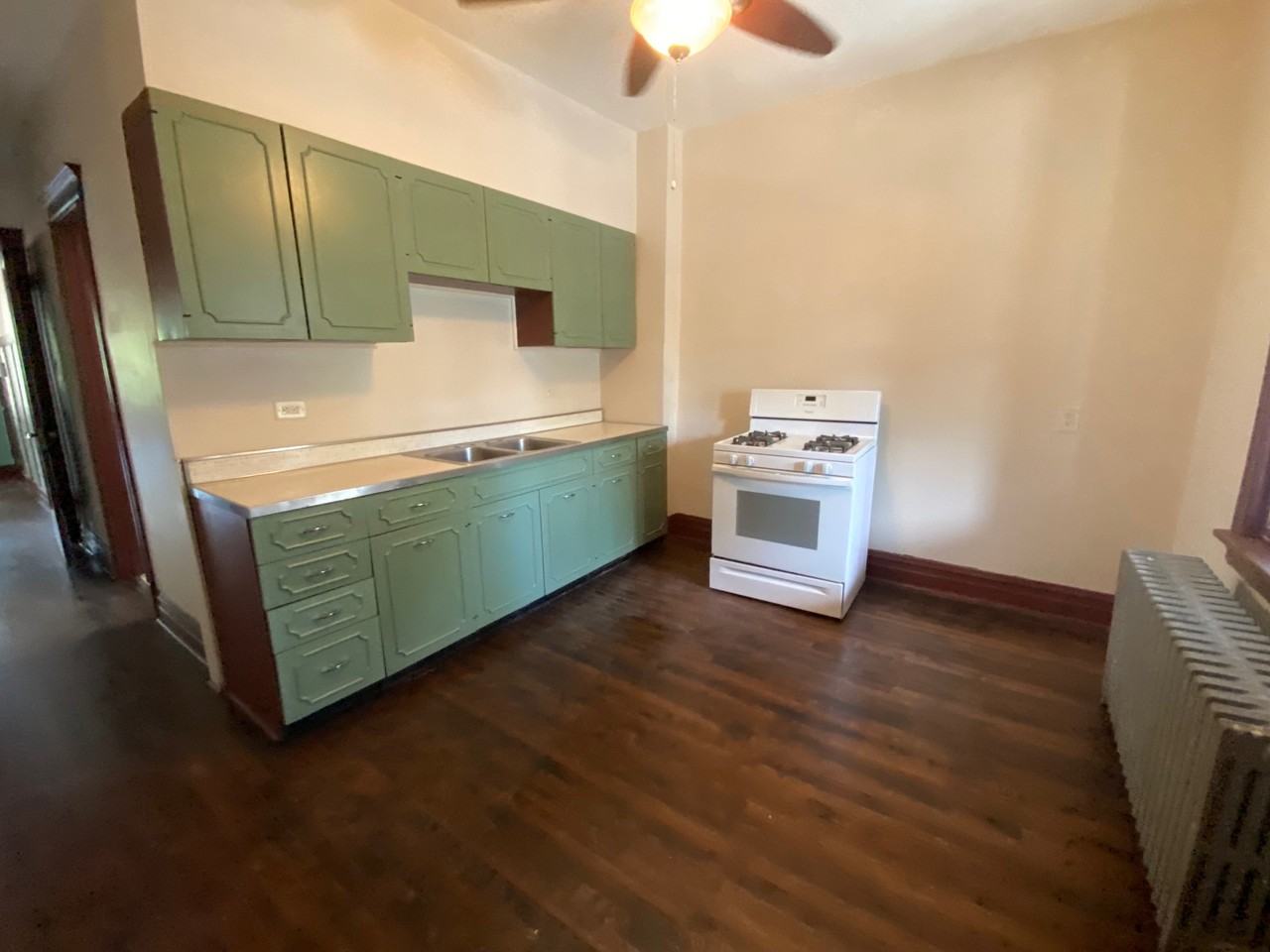 6113 S Bishop St #2 - Photo 3 of 21