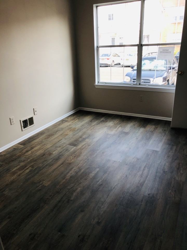 610 Woodchip Rd #610 - Photo 2 of 5