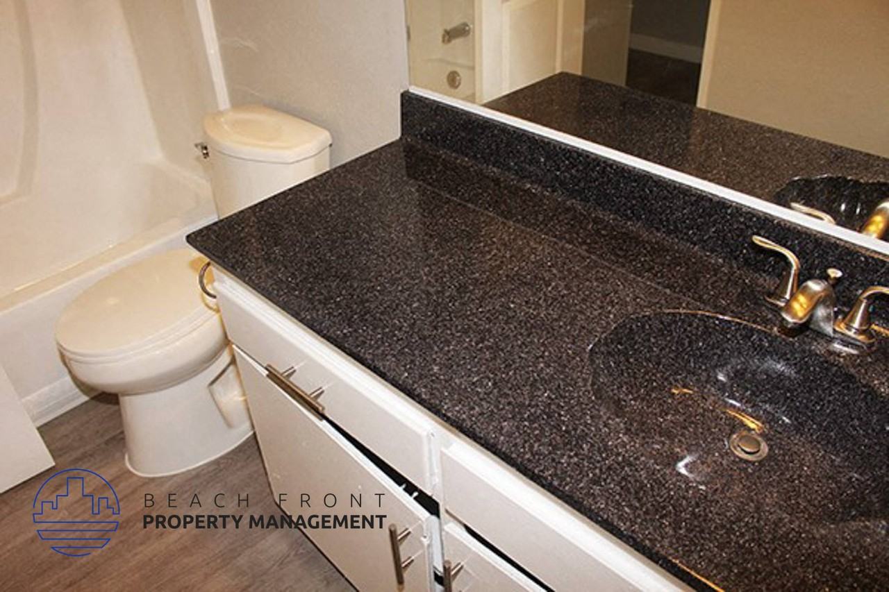 Downey Pointe Apartments - Photo 5 of 25