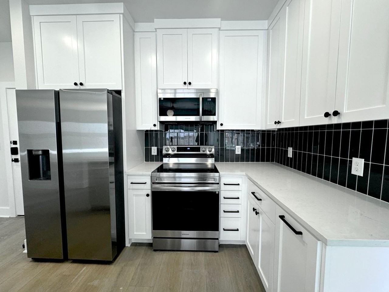 3000 Duval St #104 - Photo 7 of 38