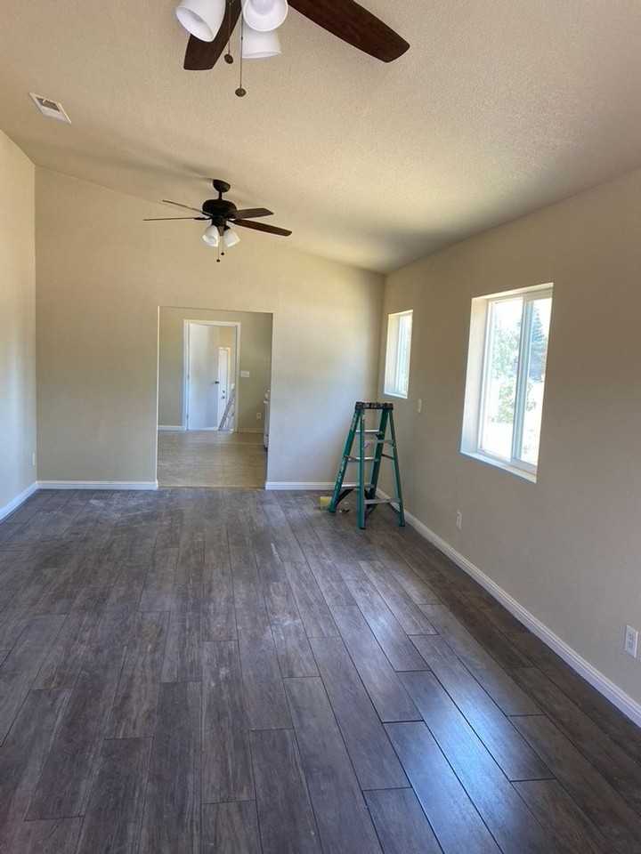 4502 E State Highway 140 - Photo 3 of 7