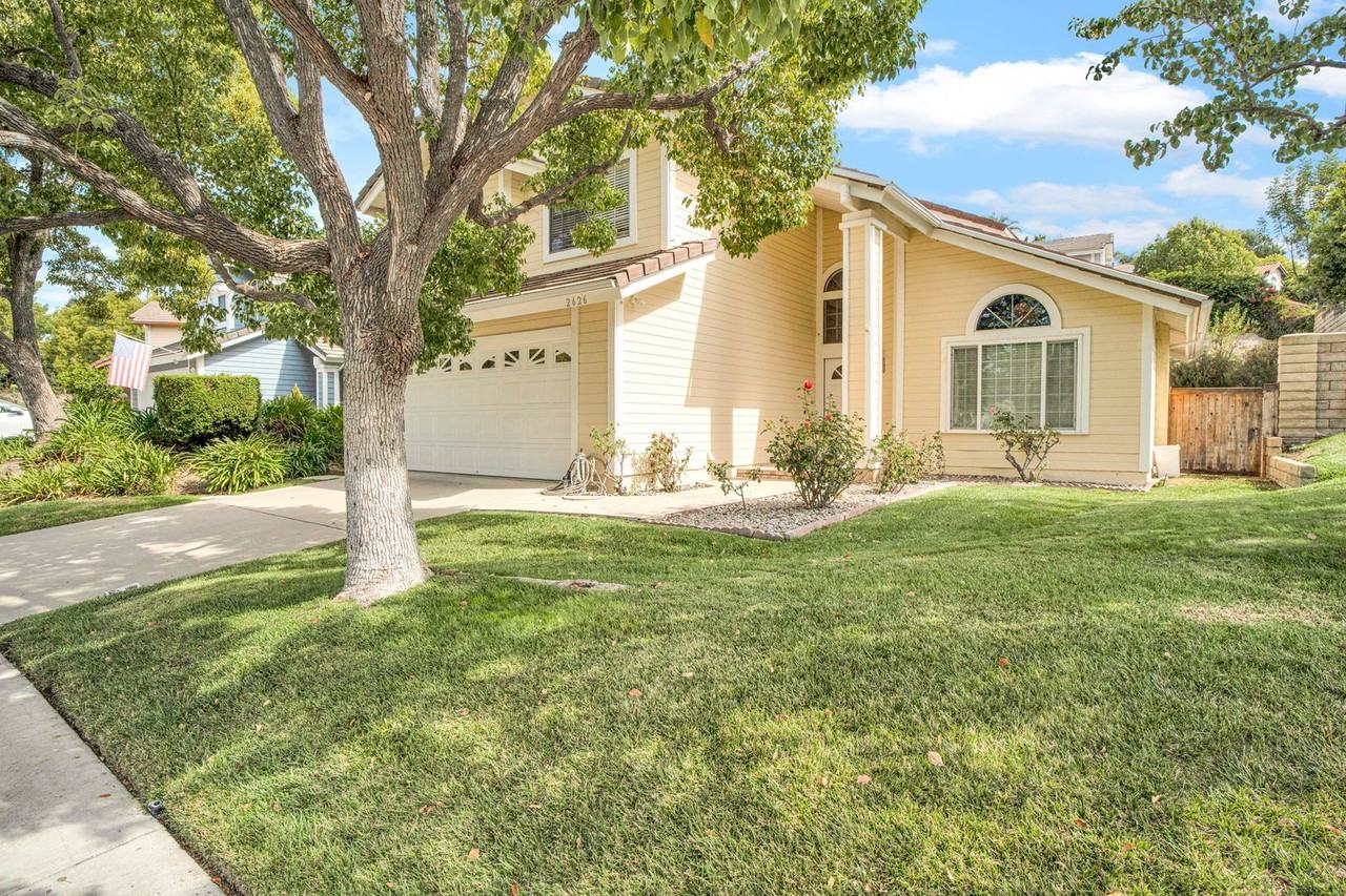 2626 Ridgebrook Pl - Photo 2 of 30