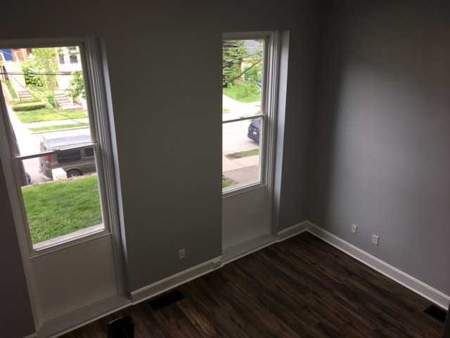 2144-2146 St James Ave - Photo 4 of 20