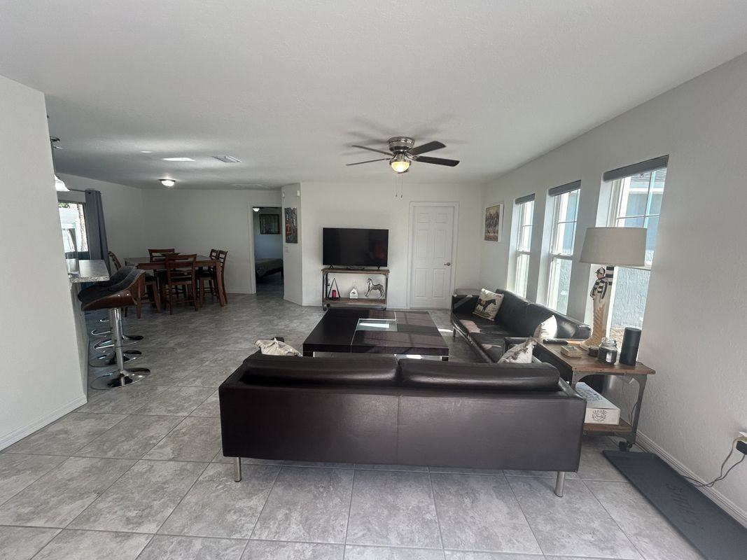 5074 Nw 61st Ave - Photo 2 of 22