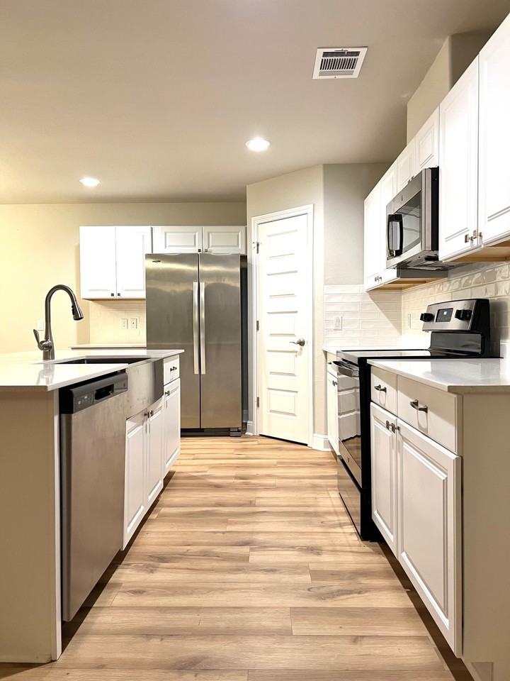 20109 Travis Dr #A - Photo 3 of 11