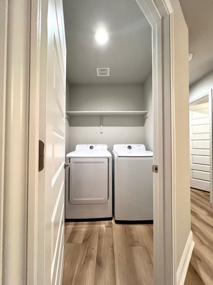 20109 Travis Dr #A - Photo 5 of 11