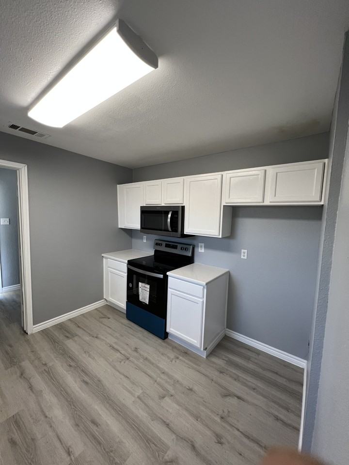 3612 Villa Pl #3612 - Photo 3 of 13