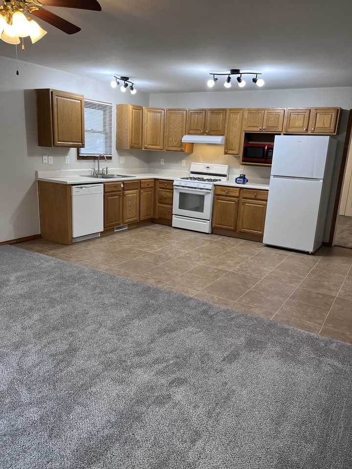 411 S Lafayette St #A - Photo 2 of 11