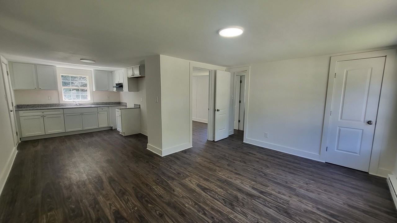 2342 Old Blackmon Ln - Photo 2 of 10