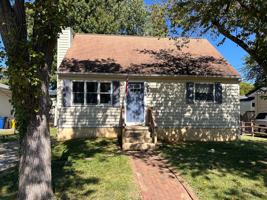 featured image of 198 Woods Dr