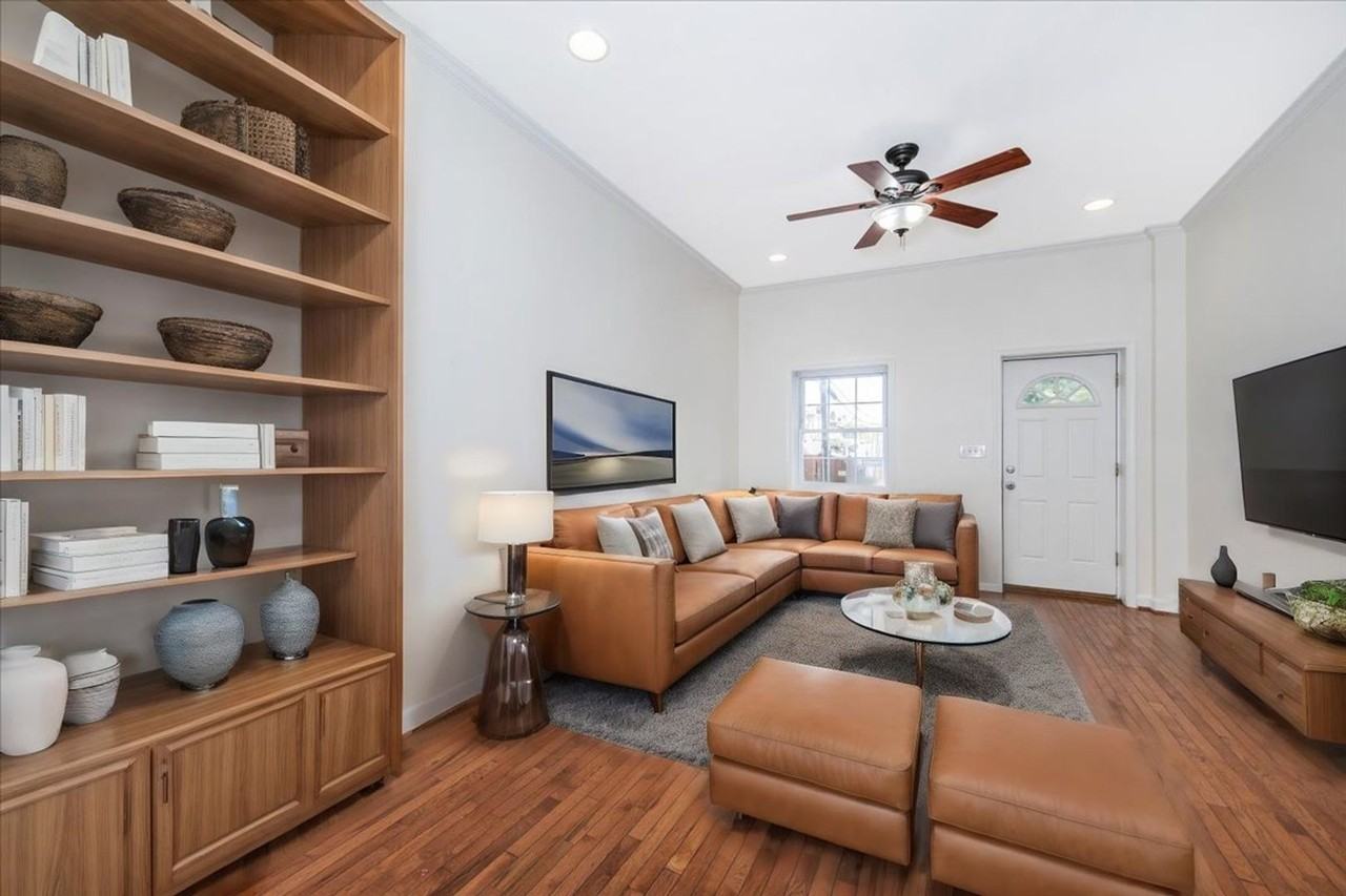 3401 Esther Pl - Photo 2 of 21
