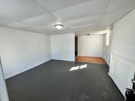 featured image of 31 N Penn St