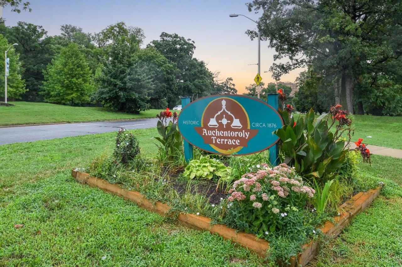 Auchentoroly Terrace - Photo 4 of 10