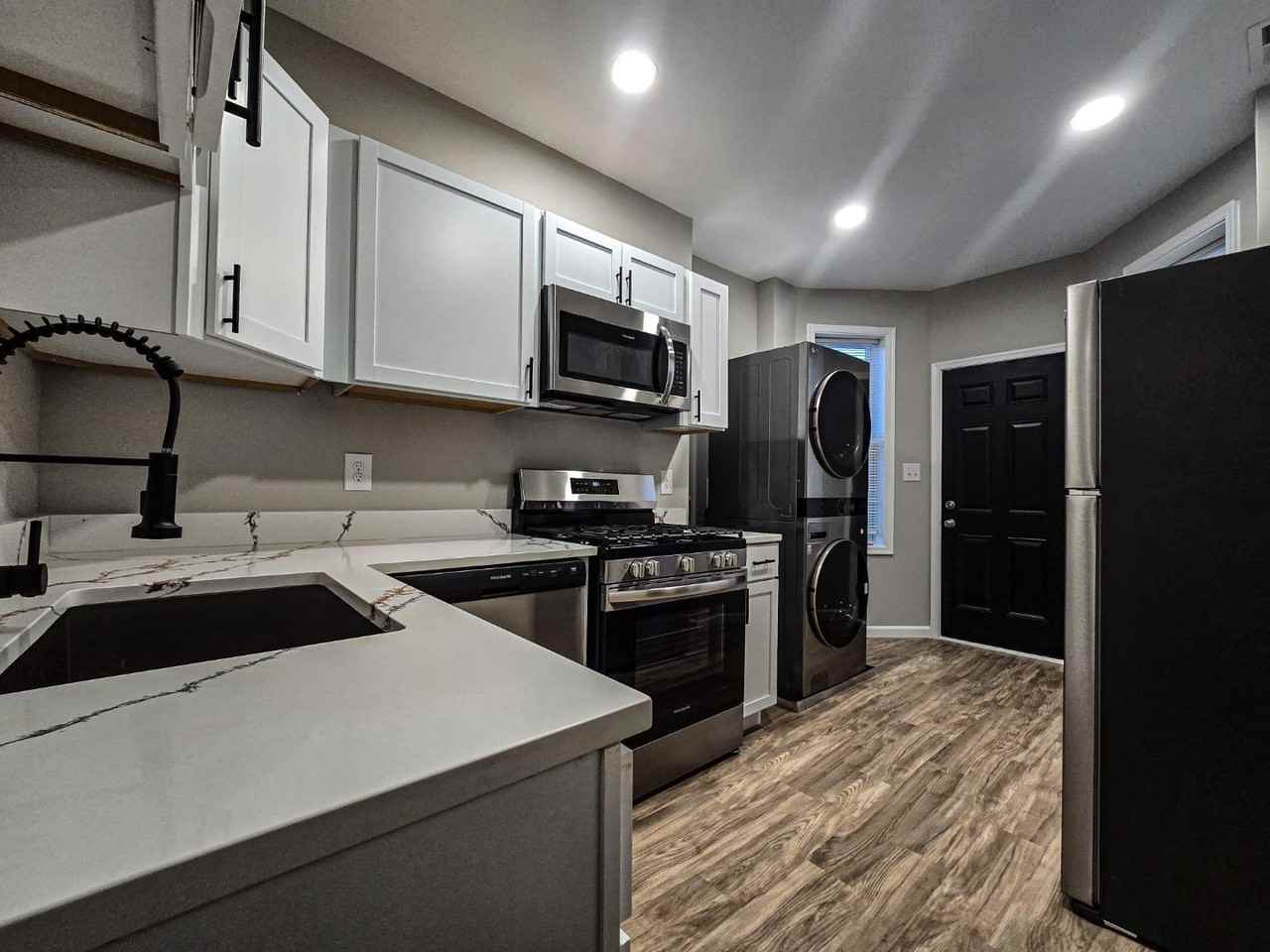 Auchentoroly Terrace - Photo 5 of 10