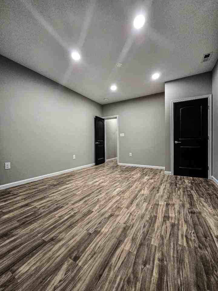 Auchentoroly Terrace - Photo 7 of 10