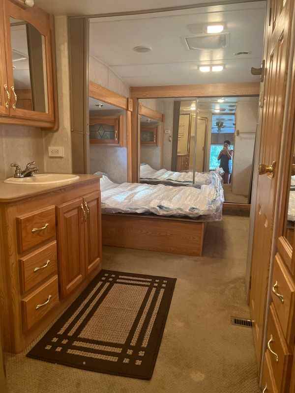 9101 Ne 37th Ave - Photo 3 of 14