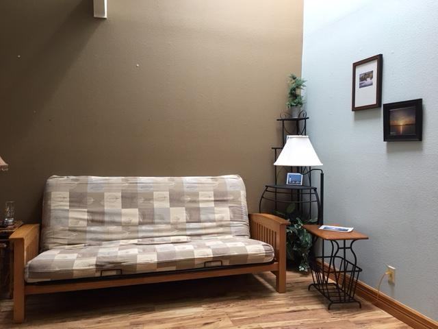 1000 Se Bay Blvd - Photo 3 of 16