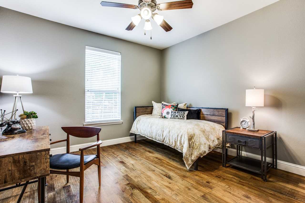 2712 Lubbock Ave #2712 - Photo 3 of 22