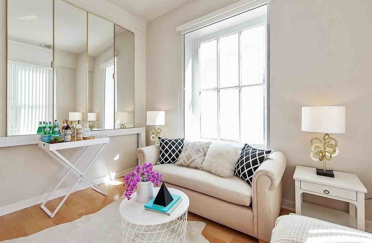 942 Market St - Photo 3 of 11