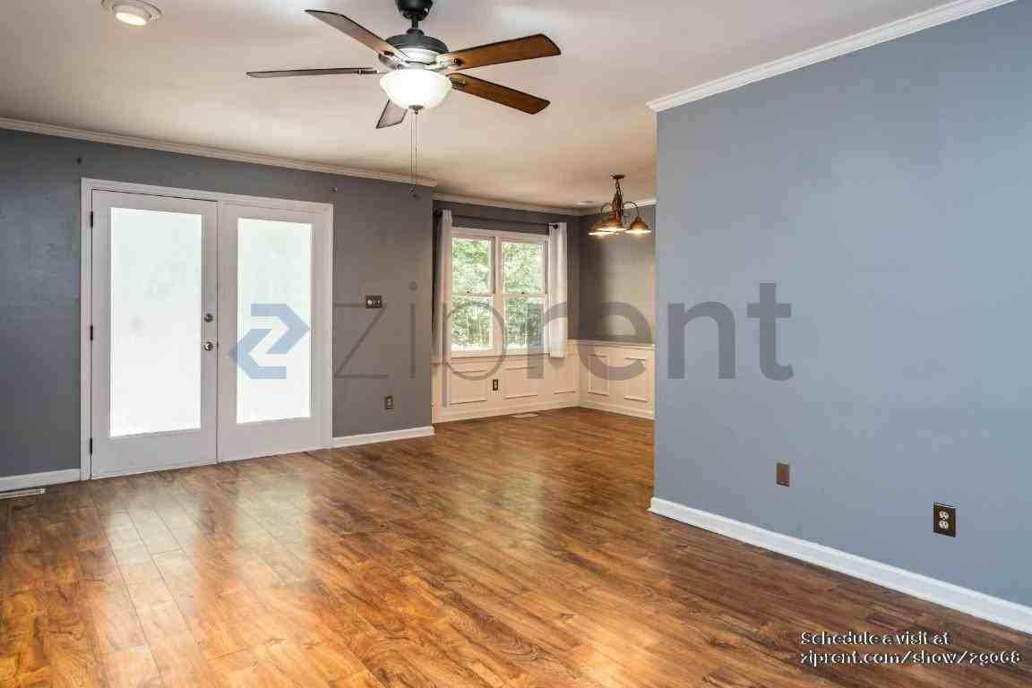 3633 Meadow Creek Ln - Photo 6 of 22