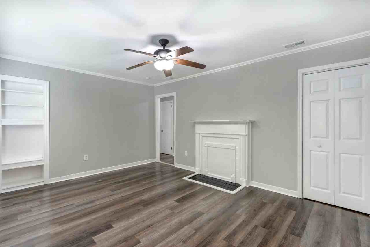 2212 Utah St - Photo 3 of 13