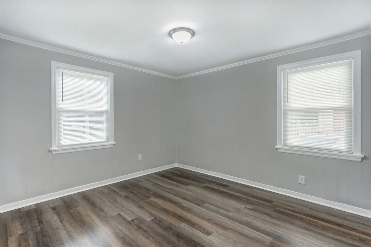 2212 Utah St - Photo 7 of 13