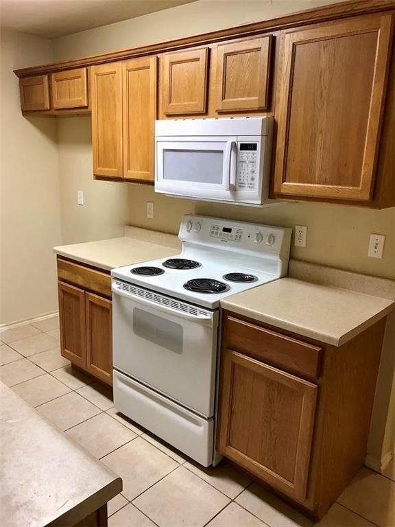 2517 West Oklahoma Avenue - Photo 2 of 4