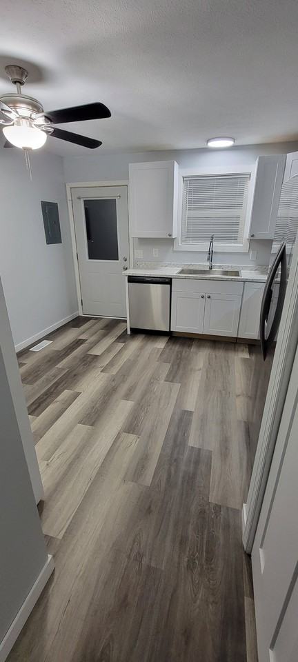 202 Lewis St #202 - Photo 2 of 19