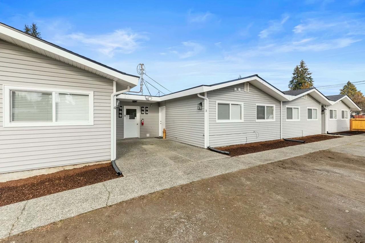 4900 74th Pl Ne #4 - Photo 4 of 16