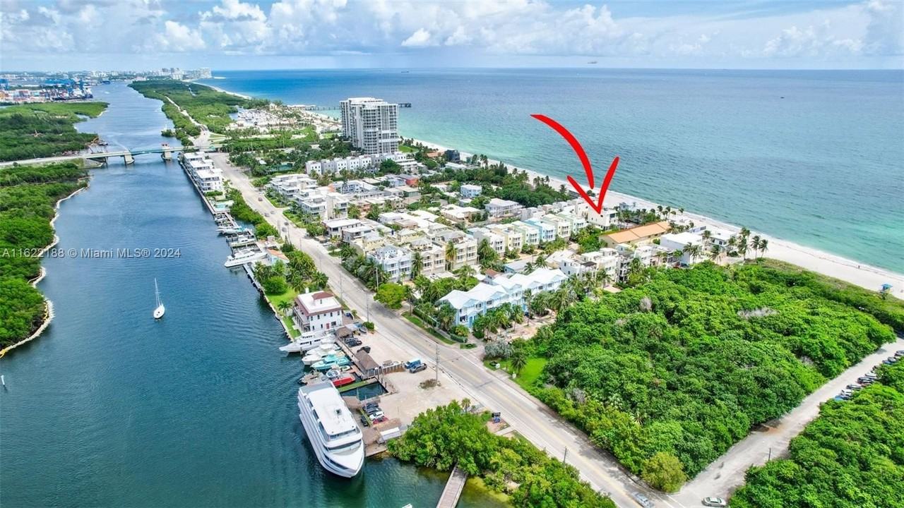 305 Oak St - Photo 7 of 50