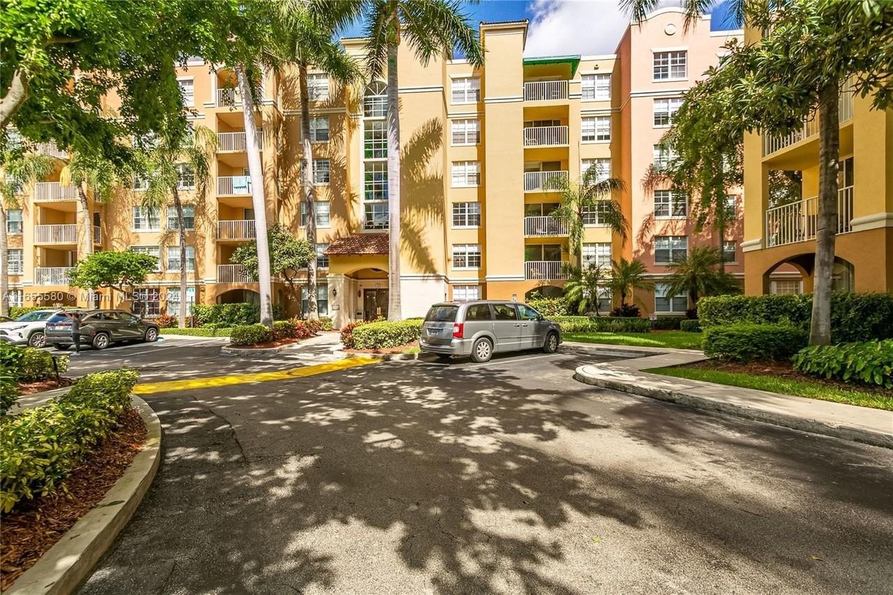 19701 E Country Club Dr #5107 - Photo 2 of 31