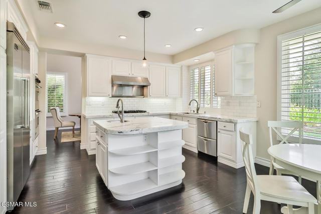 23287 Park Basilico - Photo 2 of 8