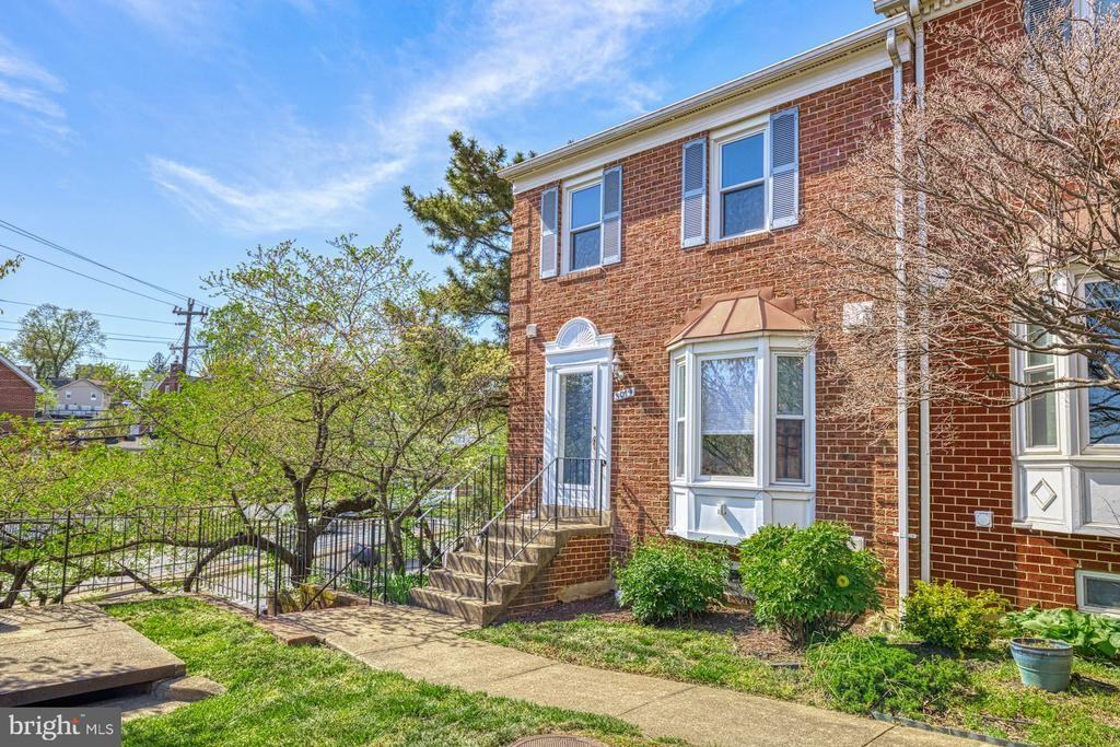 3019 20th Ct S - Photo 2 of 40