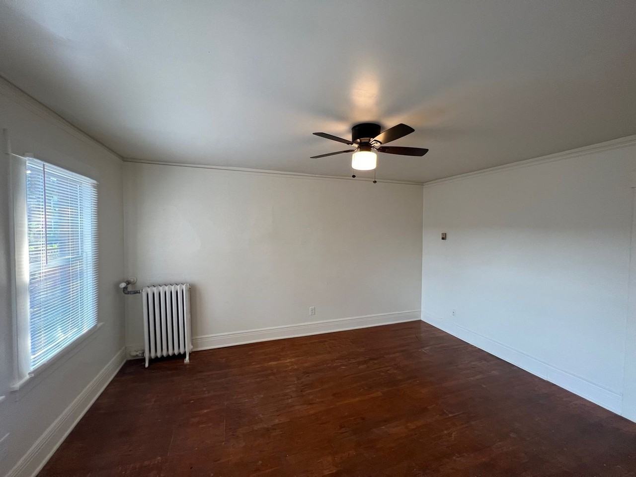 Glen Ellen Apartments - Photo 2 of 15