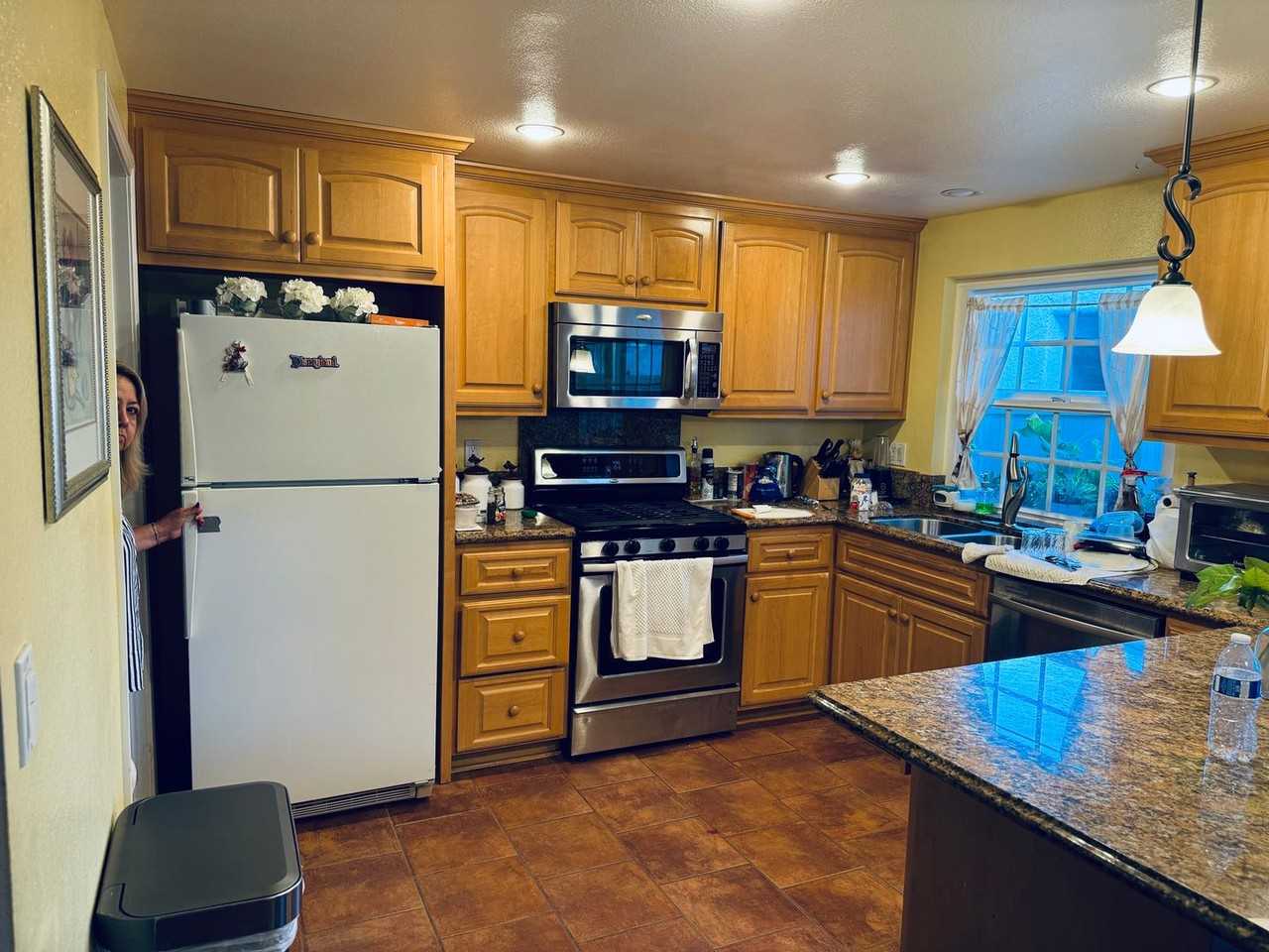 320 Green Moor Pl - Photo 2 of 20