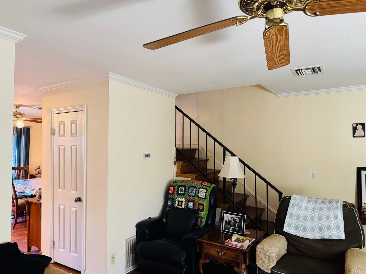 320 Green Moor Pl - Photo 4 of 20