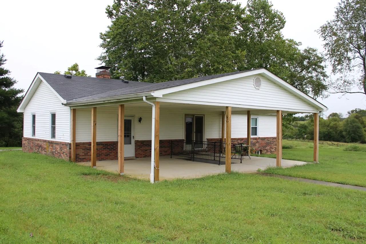 2582 Long Lick Pike - Photo 2 of 9