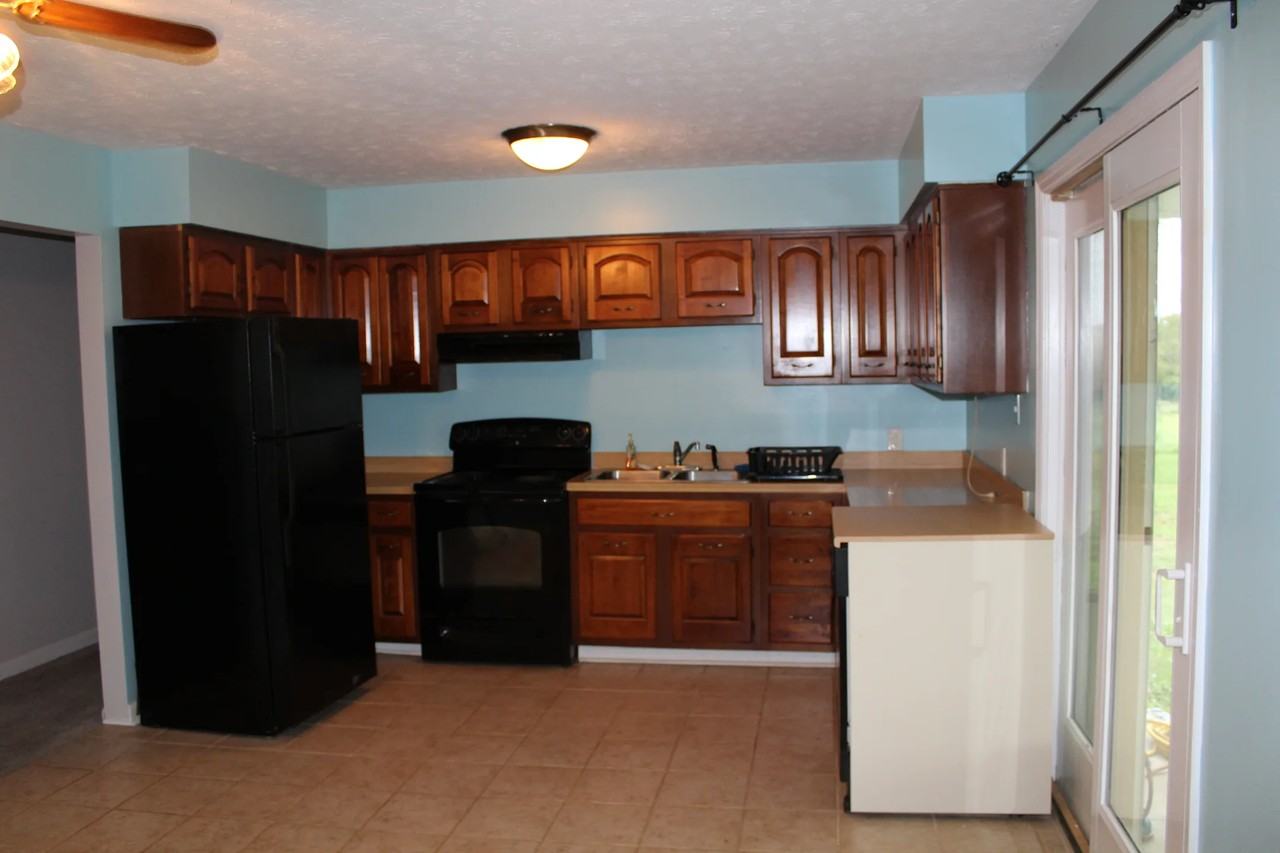 2582 Long Lick Pike - Photo 3 of 9